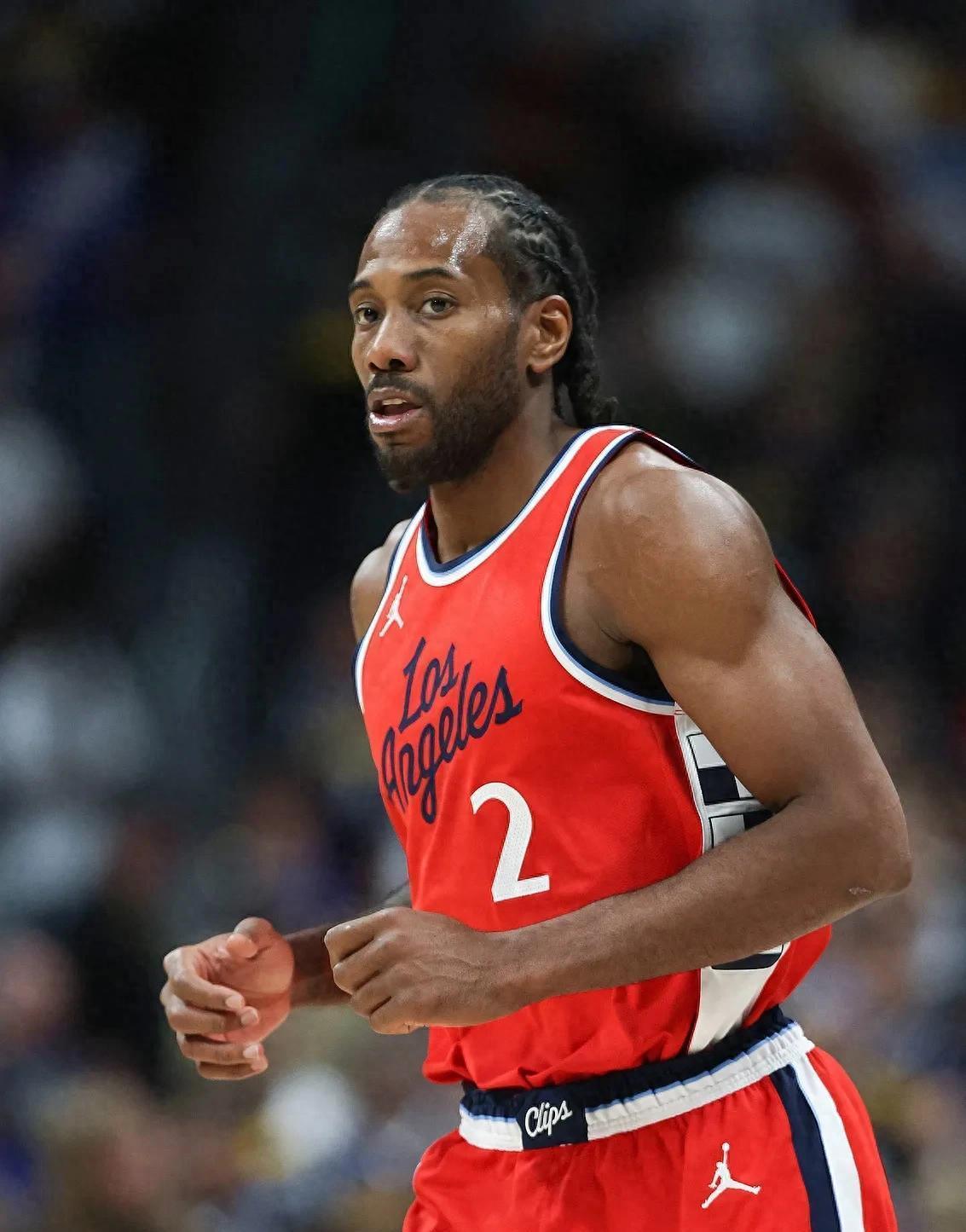 加时末段洛杉矶快船调整名单以备法国杯；临场应变环节打磨；震撼外界；赛程密集仍需轮换的简单介绍